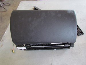 2007 BMW M6 Convertible RH Glove Box