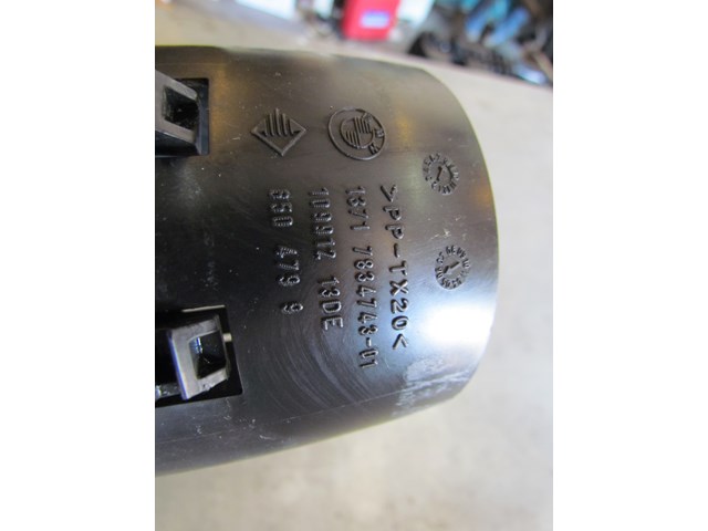 2007 BMW M6 Convertible RH Air Intake Tube Portion 1371 7834743-01