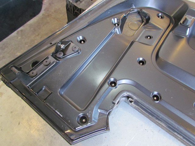 2007 BMW M6 Convertible Soft Top Roof Rear Trunk Cover Panel OEM