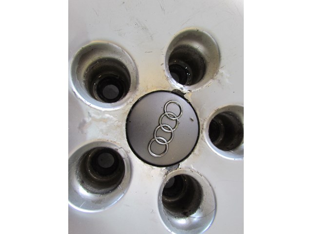 2004 Audi A8 A8L 18 Wheel 18x8.5 Curb Rash