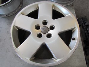 2004 Audi A8 A8L 18 Wheel 18x8.5 Curb Rash