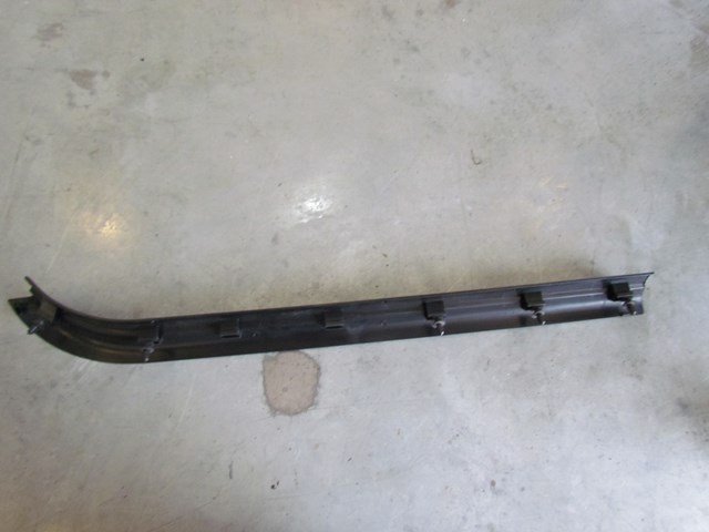 2007 BMW M6 Convertible RH Passenger Door Sill Trim 51427008932