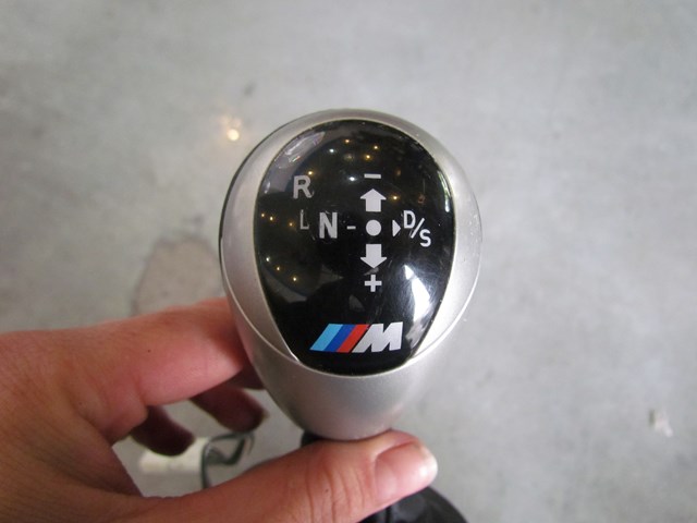 2007 BMW M6 Convertible Gear Shift Knob OEM