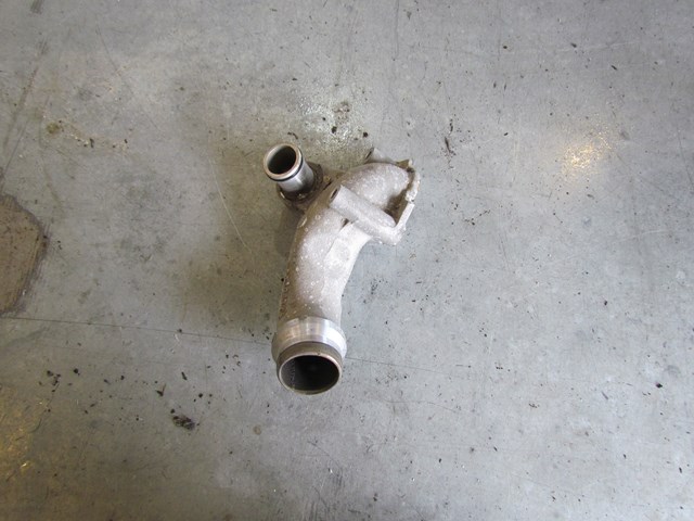 2007 BMW M6 Convertible Coolant Water Inlet Pipe