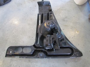 2007 BMW M6 Convertible Rear RH Bumper Mount Bracket 51127898294