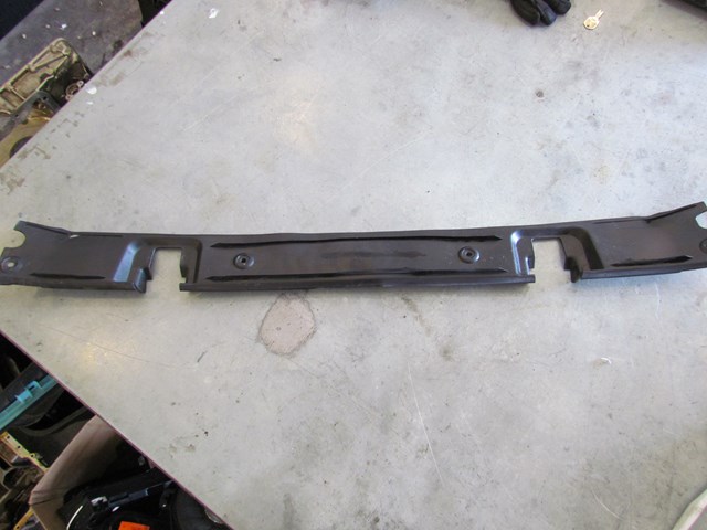 2007 BMW M6 Convertible Rear Water Channel Cover 51717124913