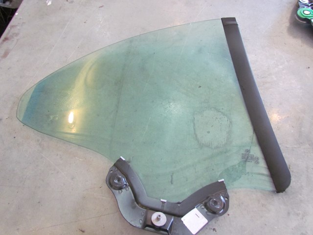 2007 BMW M6 Convertible Rear LH Driver Quarter Glass