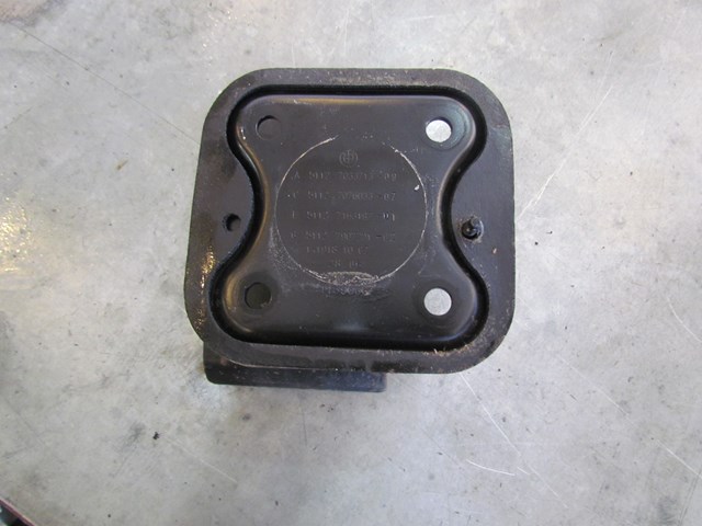 2007 BMW M6 Convertible Rear LH Bumper Reinforcement Bracket