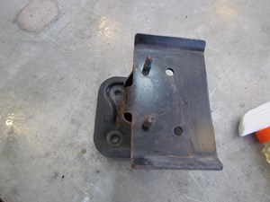 2007 BMW M6 Convertible Rear LH Bumper Reinforcement Bracket