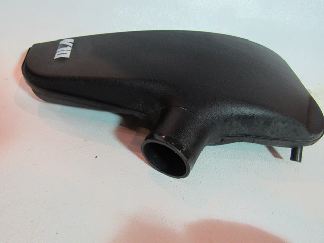 2007 BMW M6 Convertible Air Intake Manifold Cover