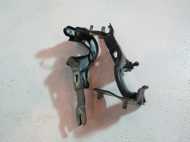 2007 BMW M6 Convertible Trunk Hinge Set