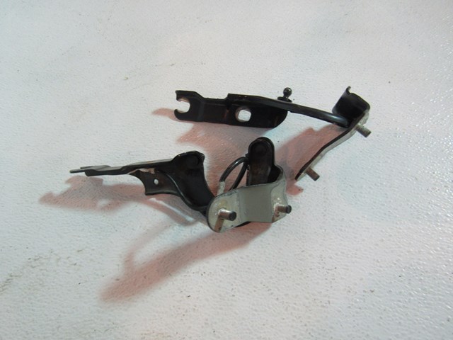 2007 BMW M6 Convertible Trunk Hinge Set
