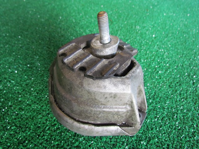 2007 BMW M6 RH Passenger Engine Mount E63 S85 V10