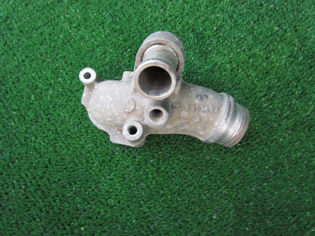 2007 BMW M6 Convertible RH Coolant Water Inlet Pipe