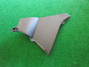 2004 Nissan 350z RH Passenger Inner Kick Plate 68134 CD000