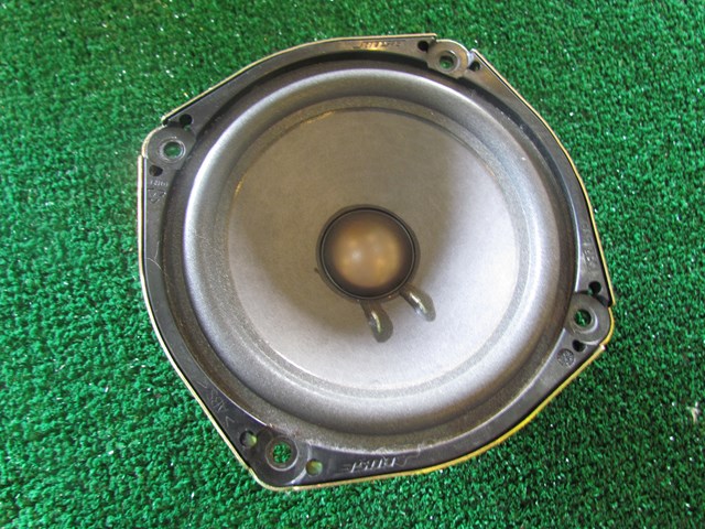 2004 Nissan 350z Rear Speaker Behind Seat NOT SUB