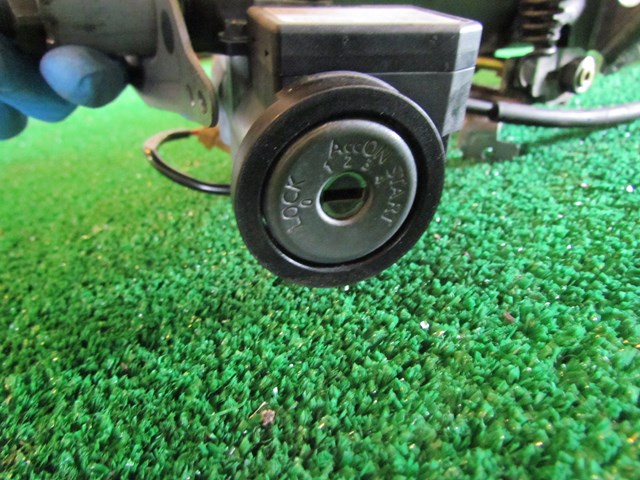 2004 Nissan 350z Steering Column