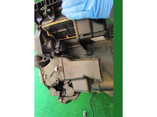 2007 BMW M6 AC Box Heater Core HVAC Unit 