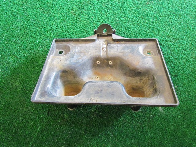 2004 Nissan 350z Battery Tray