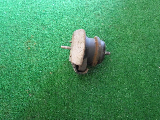 2004 Nissan 350z RH Passenger Motor Mount Engine Mount