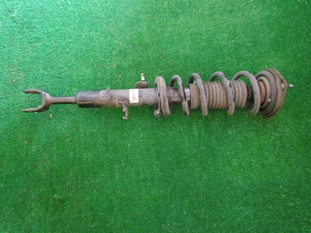 2004 Nissan 350z Front RH Strut 56110 CD700