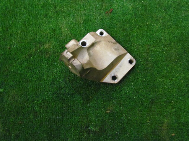 2004 Nissan 350z LH Engine Mount Motor Mount On Engine