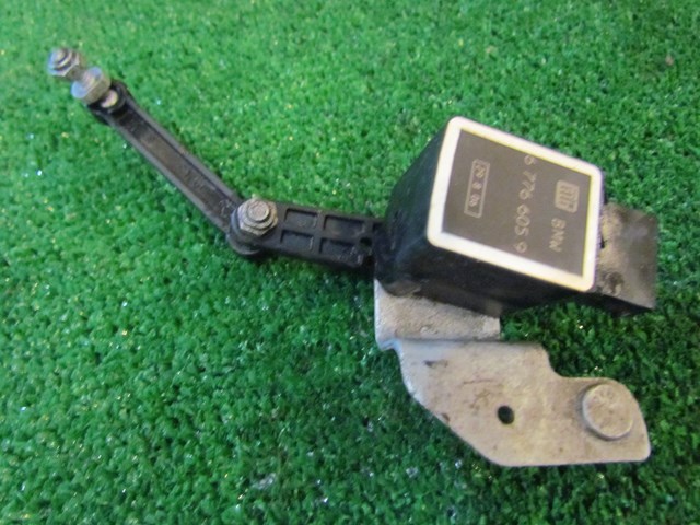 2007 BMW M6 Rear Passenger RH Ride Level Sensor
