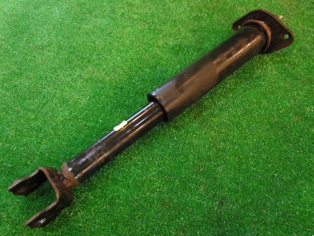 2004 Nissan 350z Rear RH Strut Shock Absorber OEM 56210 CD300
