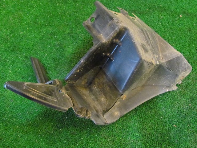2004 Nissan 350z Rear RH Passenger Mud Shield