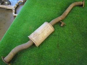 2004 Nissan 350z Mid Pipe Exhaust SEE PICS