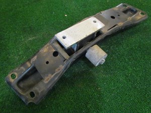 2004 Nissan 350z Automatic Transmission Bracket Mount