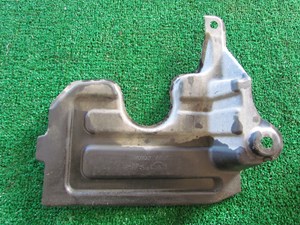 2003 Nissan 350z Passenger Front Fender Liner Guard