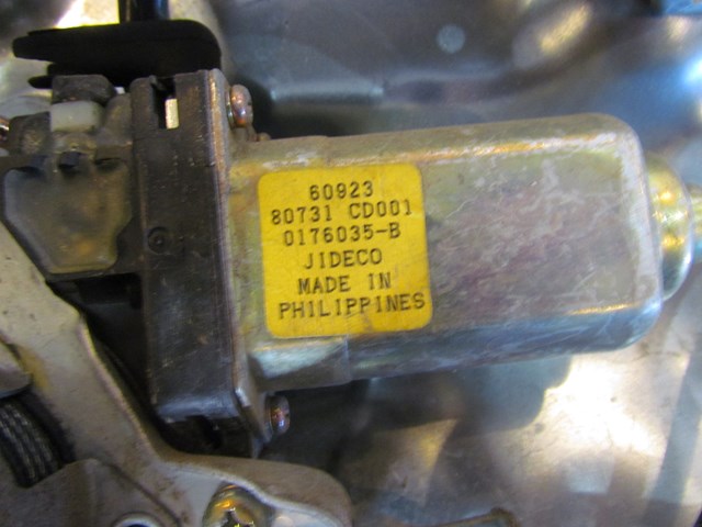 2003 Nissan 350z LH Driver Power Window Motor & Regulator 