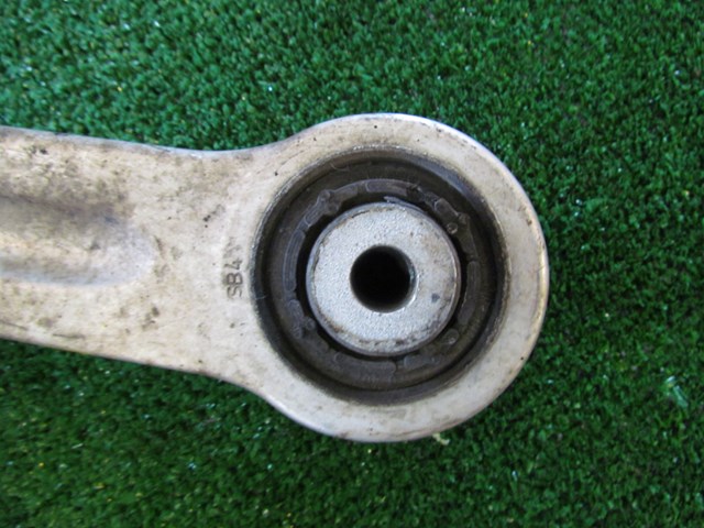 2004 Audi A8L Front LH Driver Lower Control Arm 4e0 407 155