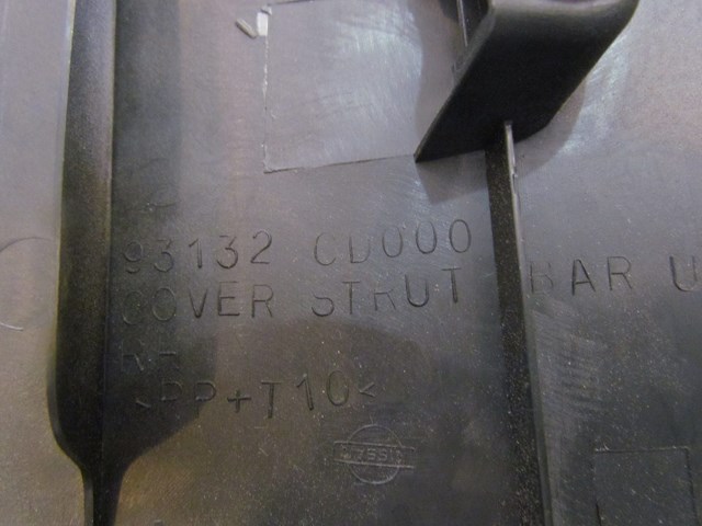 2003 Nissan 350Z RH Passenger Strut Trim Panel 93132 CD000