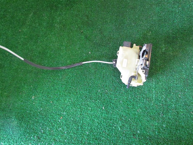 1998 Porsche Boxster RH Passenger Door Lock Actuator
