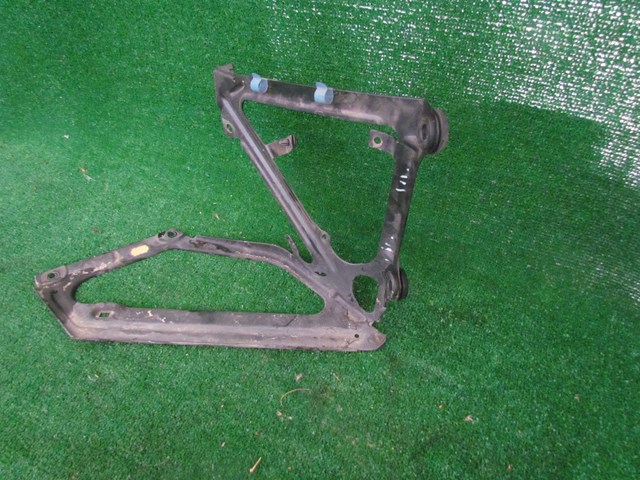 1998 Porsche Boxster LH Radiator Bracket 996.106.033.53