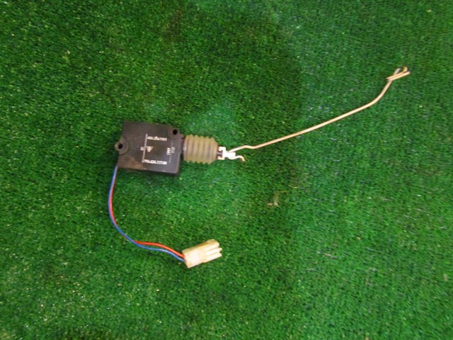 1998 Porsche Boxster Spoiler Release Actuator 996.624.117.00