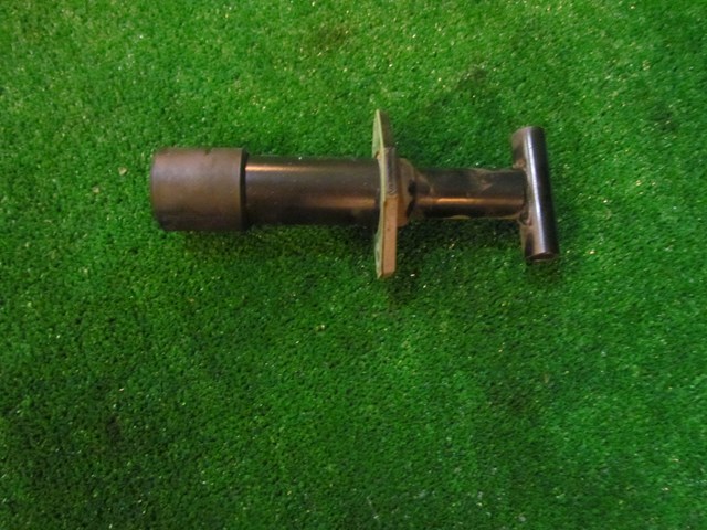 1998 Porsche Boxster Rear RH Bumper Reinforcement Bracket