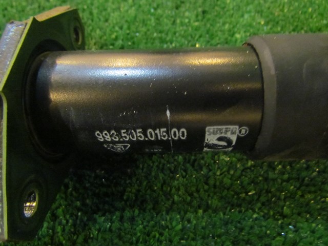 1998 Porsche Boxster Rear RH Bumper Reinforcement Bracket