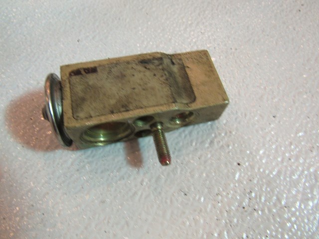 1998 Porsche Boxster A/C Expansion Valve OEM 202 830 01 84