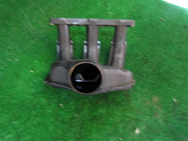 2008 Porsche Boxster RH Passenger Air Intake 996.110.015.03