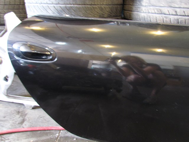 1998 Porsche Boxster RH Passenger Door w/Exterior Handle