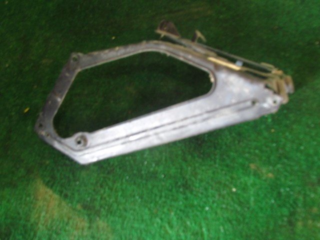 1998 Porsche Boxster RH Radiator Fan Bracket 996.106.034.53