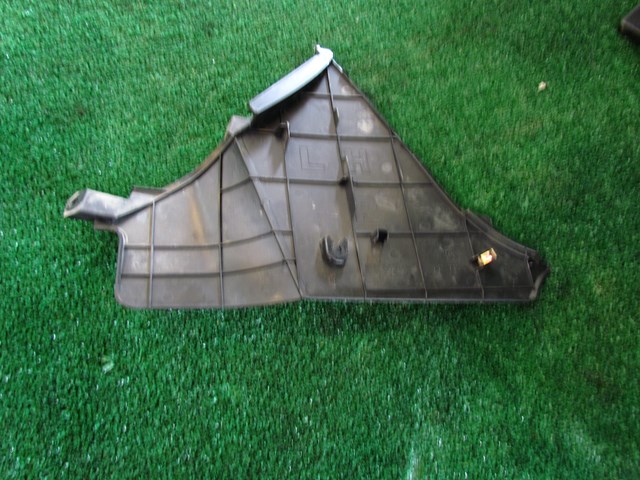 2003 Nissan 350z Passenger RH Inner Kick Panel 68134 CD000