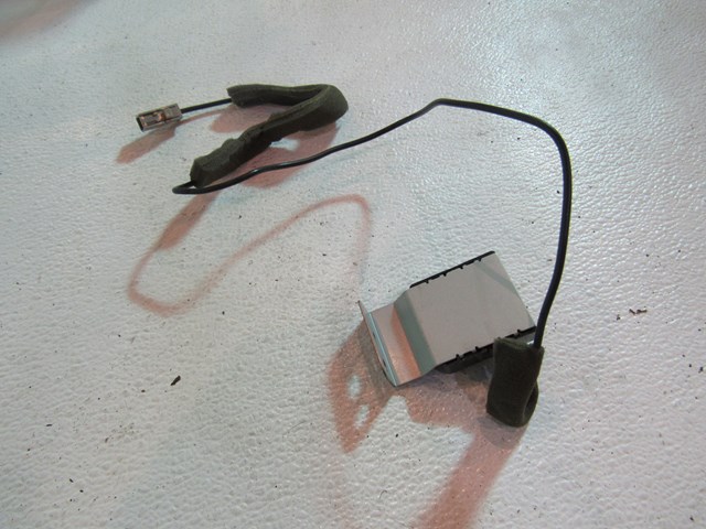 2003 Nissan 350z Navigation Antenna 25975 CD000