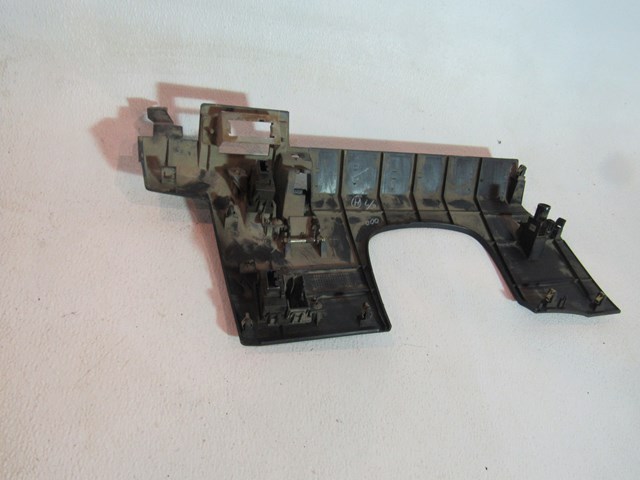 2003 2004 2005  Nissan 350z Driver Knee Bolster w/Switches 68106 CD000