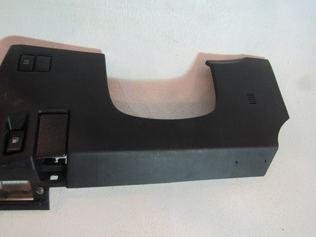 2003 2004 2005  Nissan 350z Driver Knee Bolster w/Switches 68106 CD000