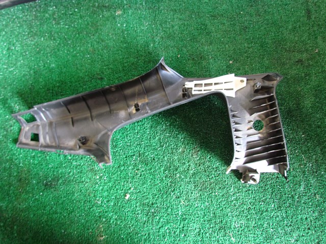 2003 Nissan 350z Passenger RH B/C Pillar Trim 76934 CD000