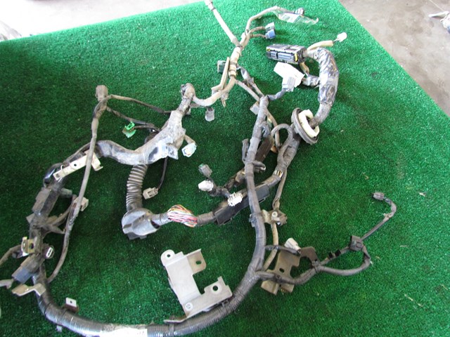 2003 Nissan 350z Manual Trans Engine Wire Harness 24011 CD000 in Avon